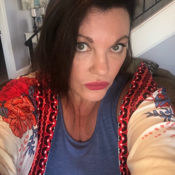 Meet your Posher, Shannon - Picture 3 of 4